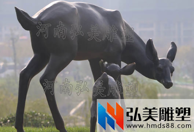 仿銅玻璃鋼哺乳鹿園林擺件